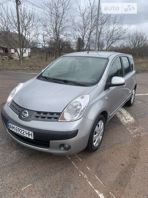 2006 nissan note