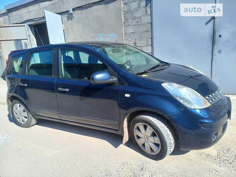 2008 nissan note