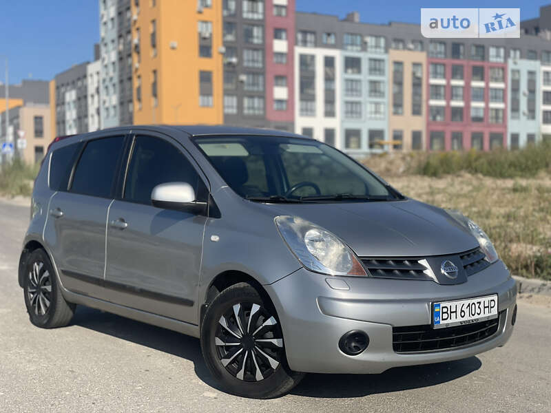 2008 nissan note