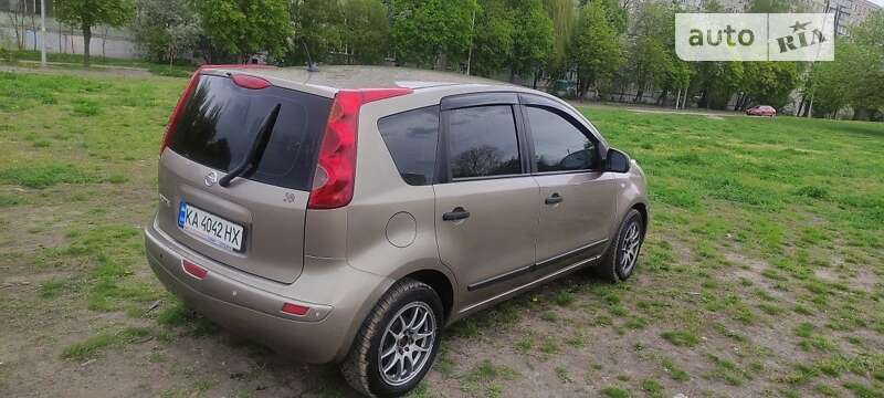 2008 nissan note