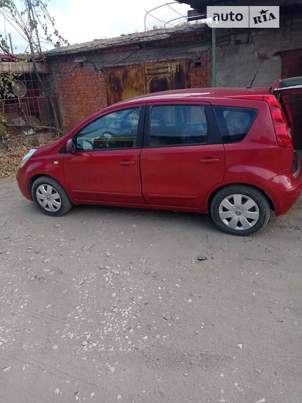 2008 nissan note