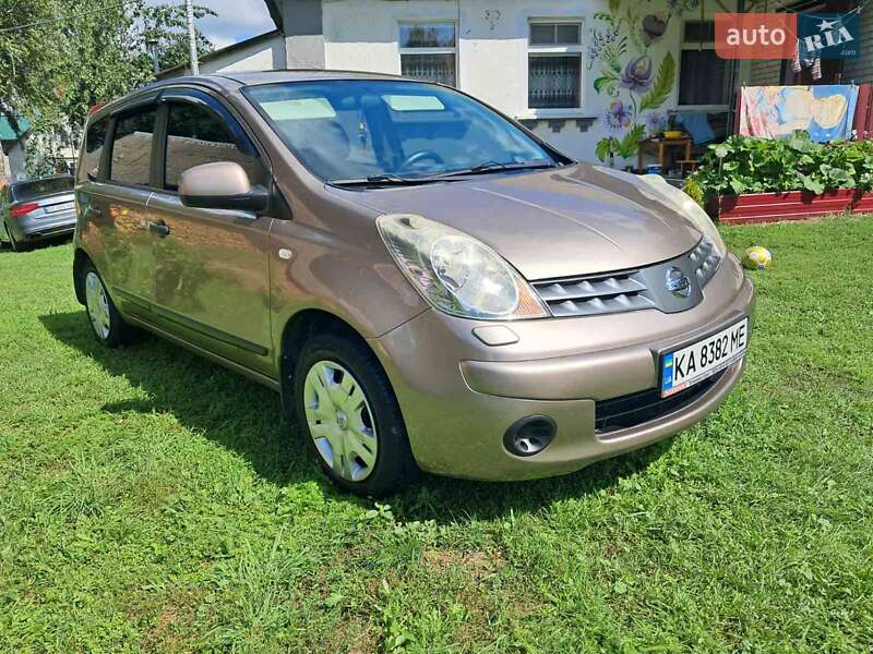 2008 nissan note