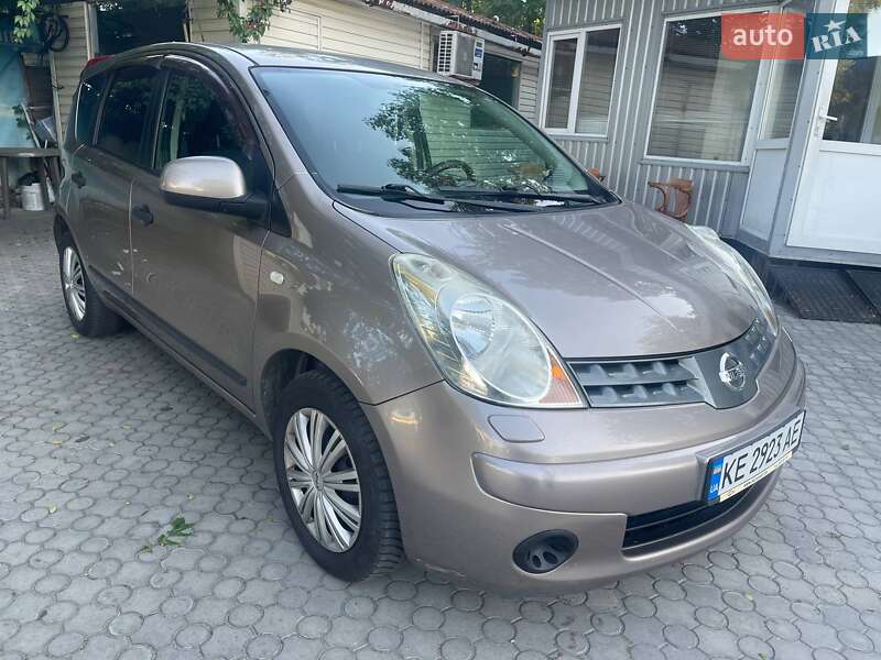 2008 nissan note