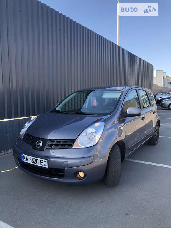 2009 nissan note
