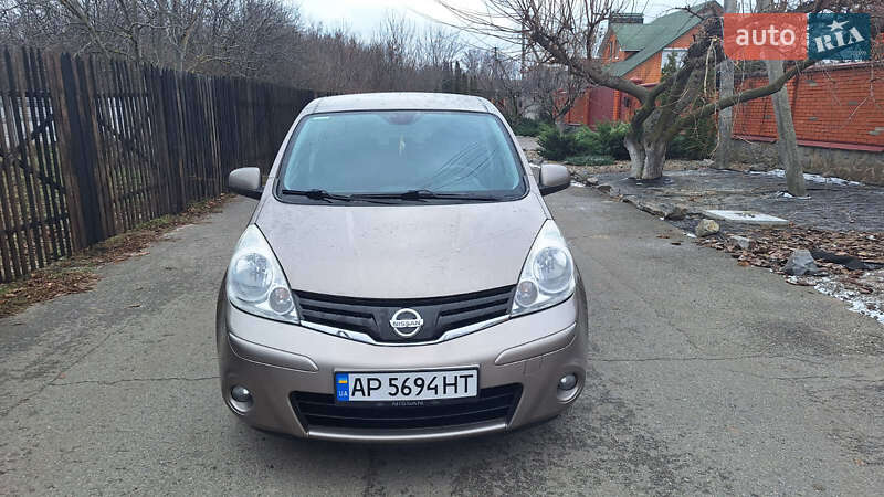 2010 nissan note