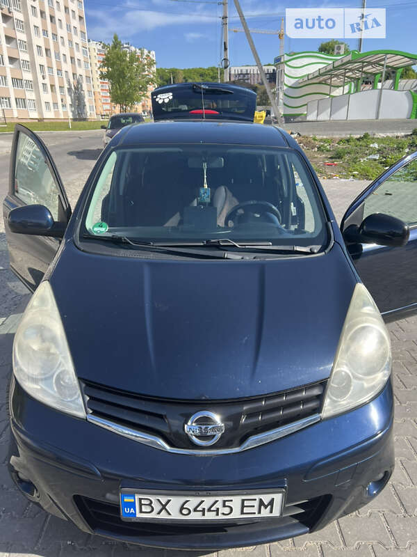 2010 nissan note