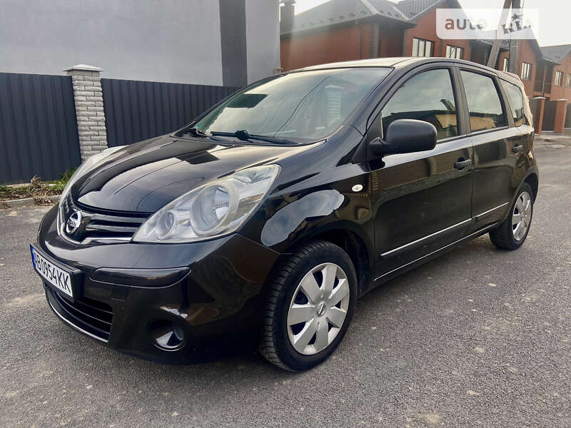 2010 nissan note