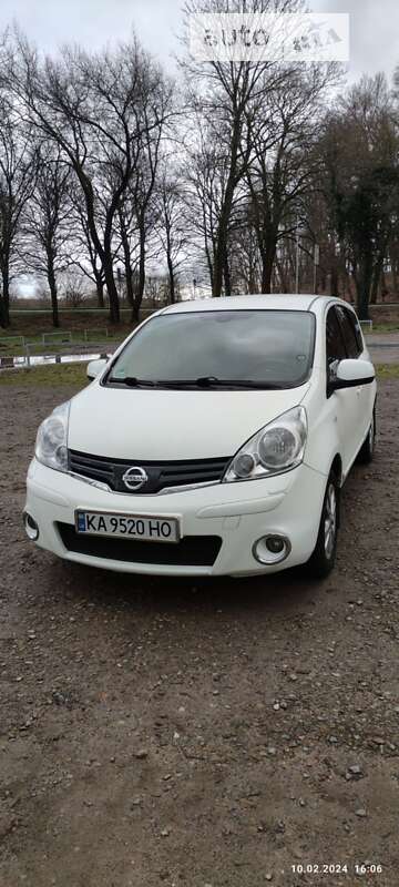 2012 nissan note