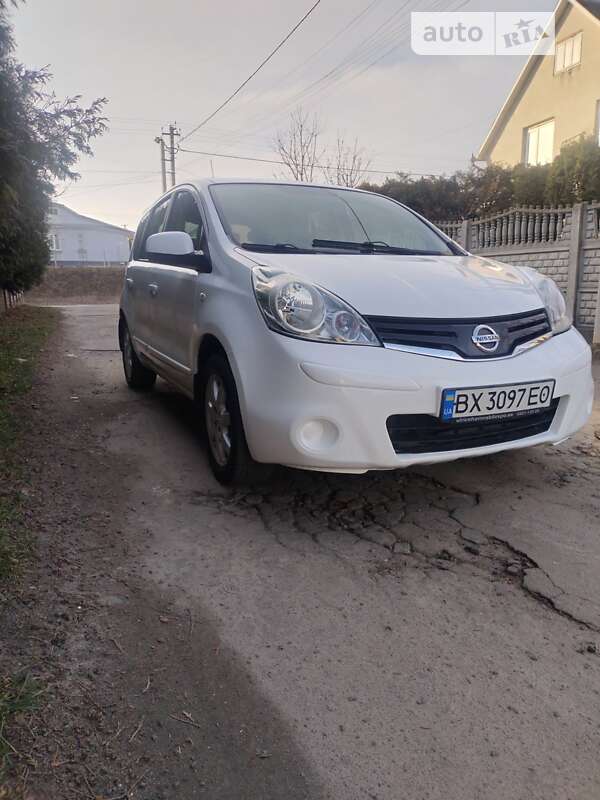 2012 nissan note