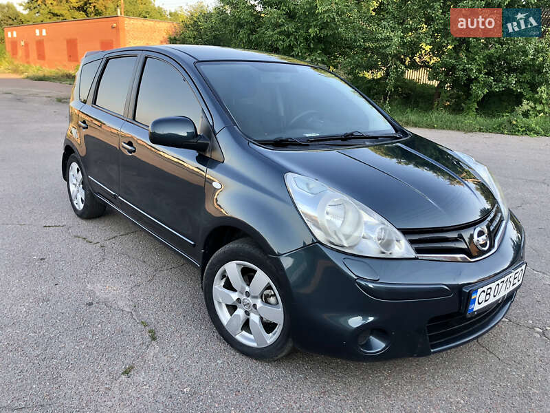 2012 nissan note