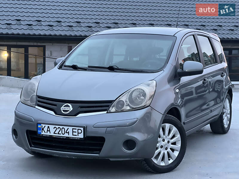 2013 nissan note