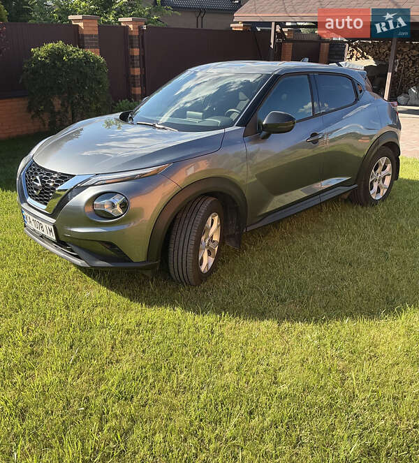 2021 nissan juke