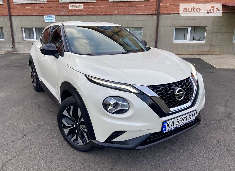 2021 nissan juke
