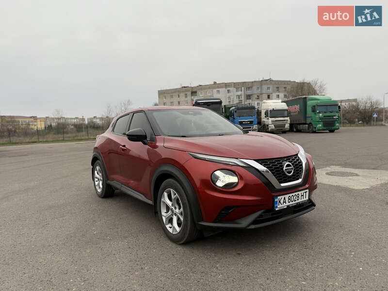 2022 nissan juke