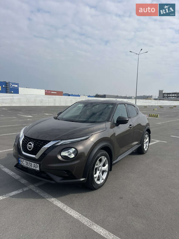 2022 nissan juke