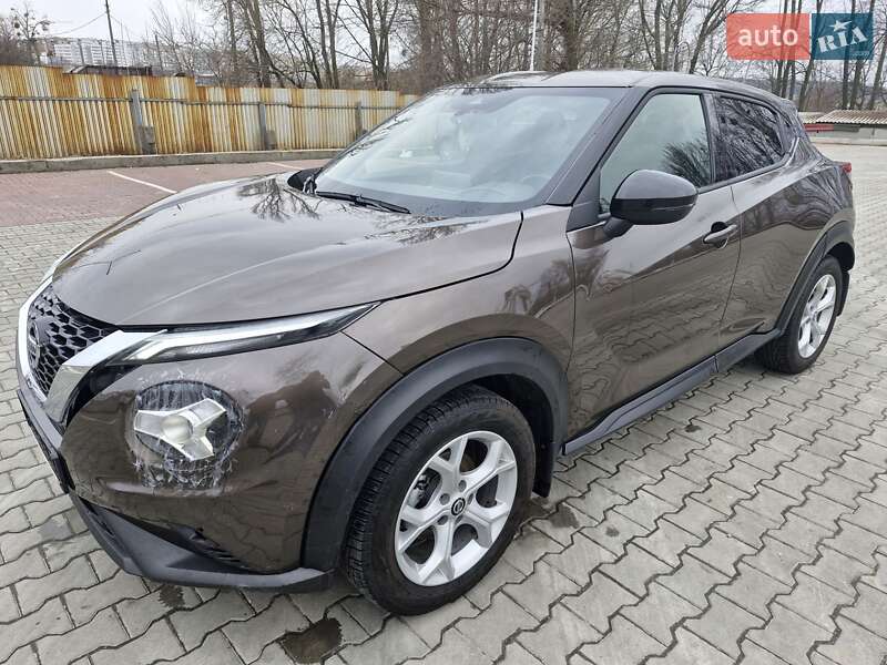 2022 nissan juke