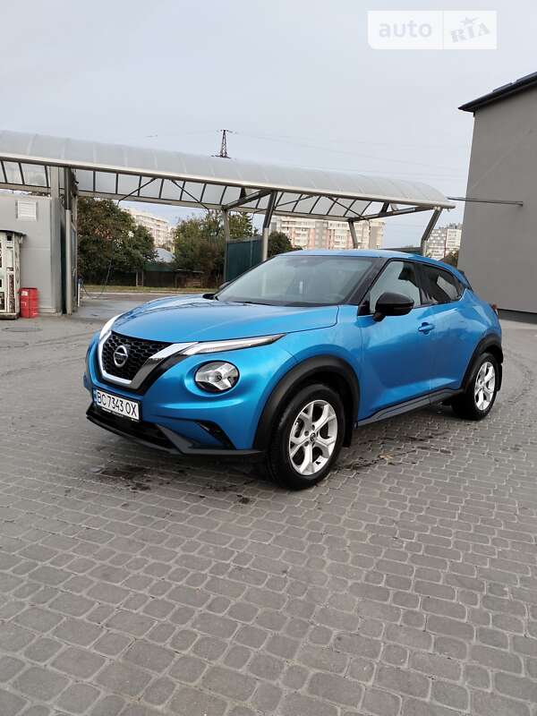 2022 nissan juke