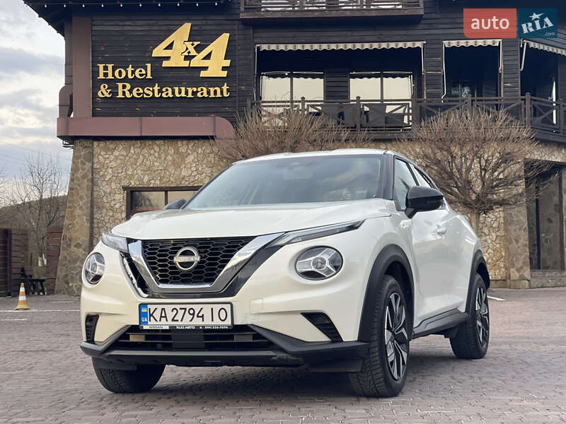 2022 nissan juke