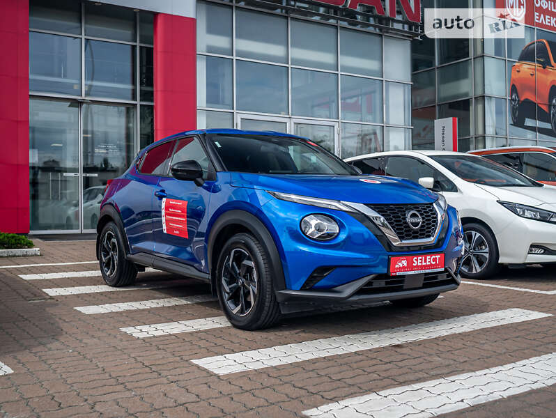 2023 nissan juke
