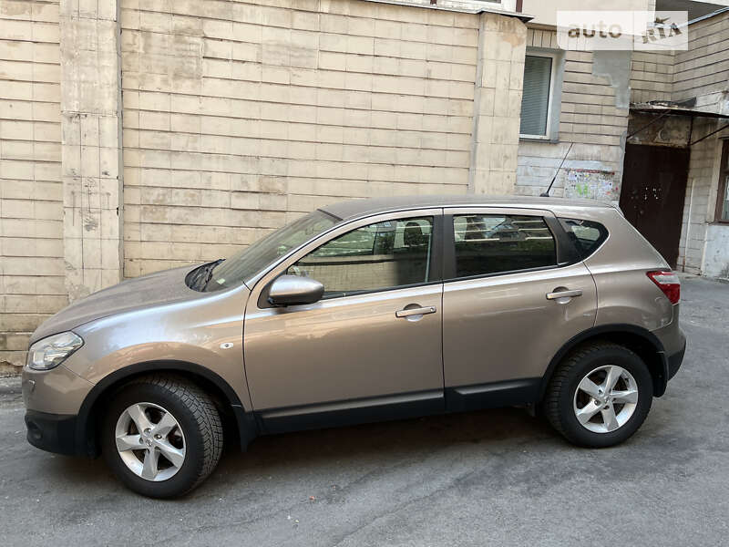 2012 nissan qashqai