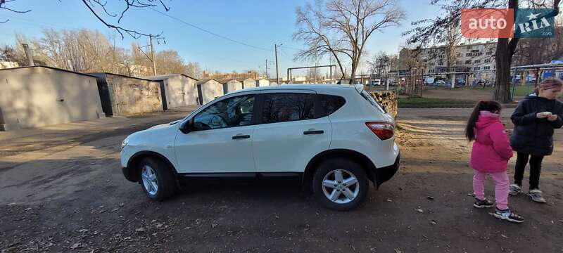2012 nissan qashqai