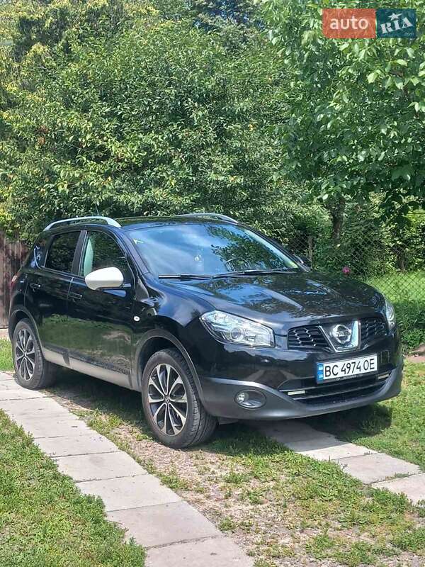 2012 nissan qashqai