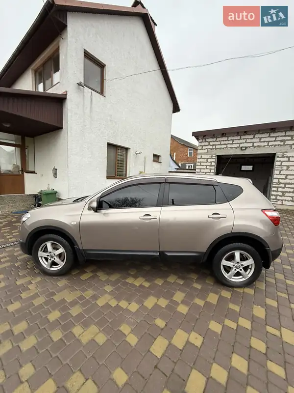 2012 nissan qashqai