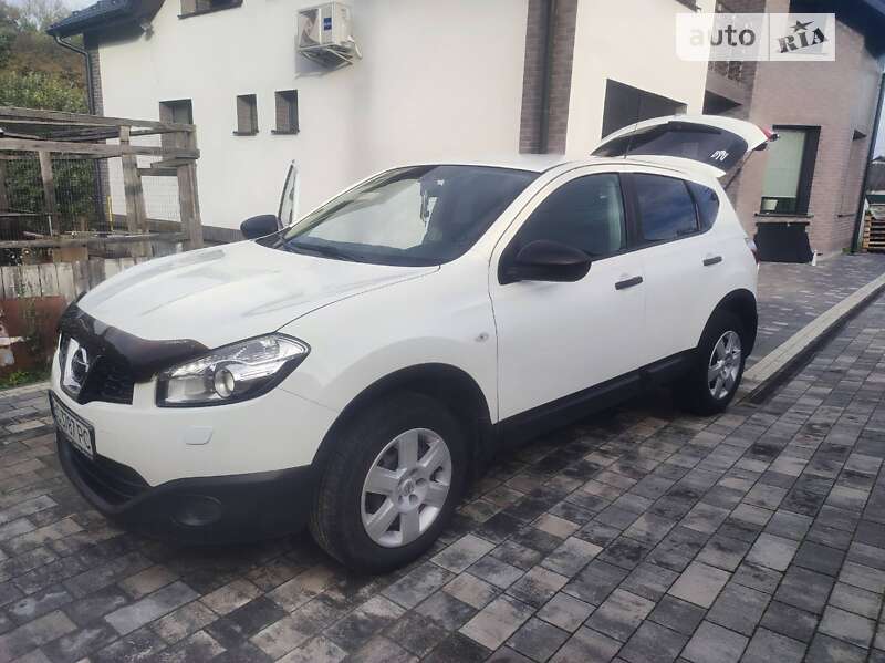 2012 nissan qashqai