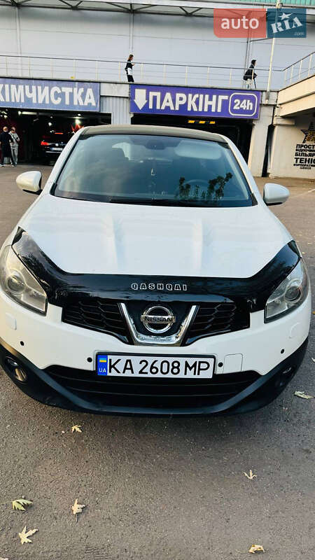 2012 nissan qashqai