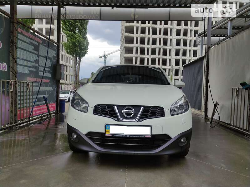 2012 nissan qashqai