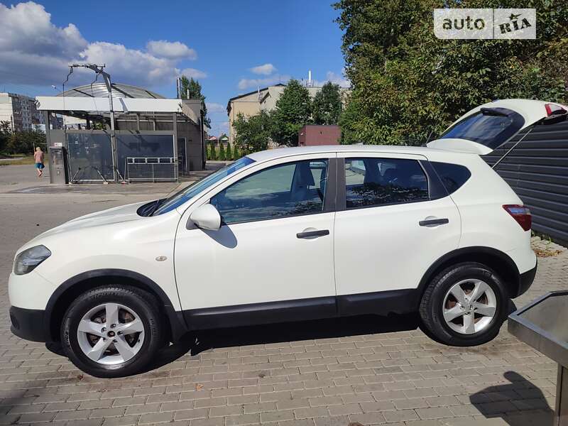 2013 nissan qashqai