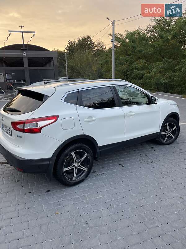 2014 nissan qashqai