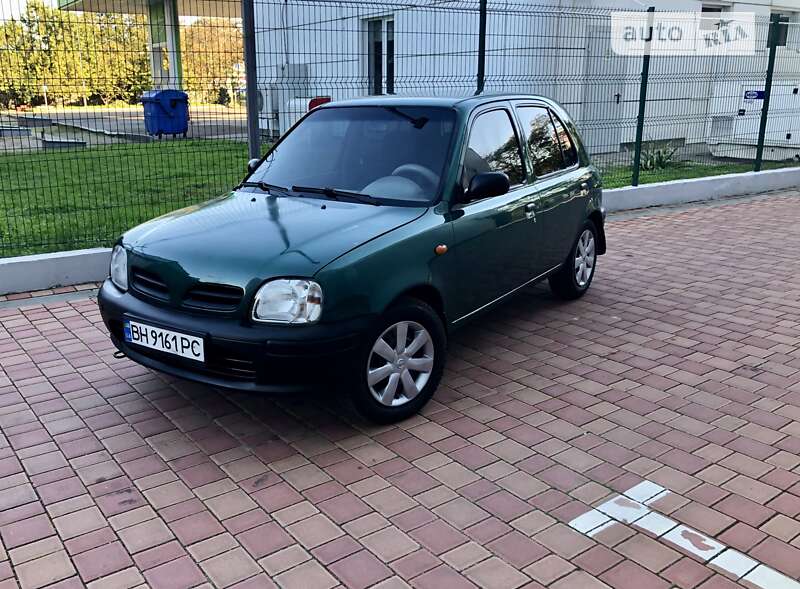 2000 nissan micra