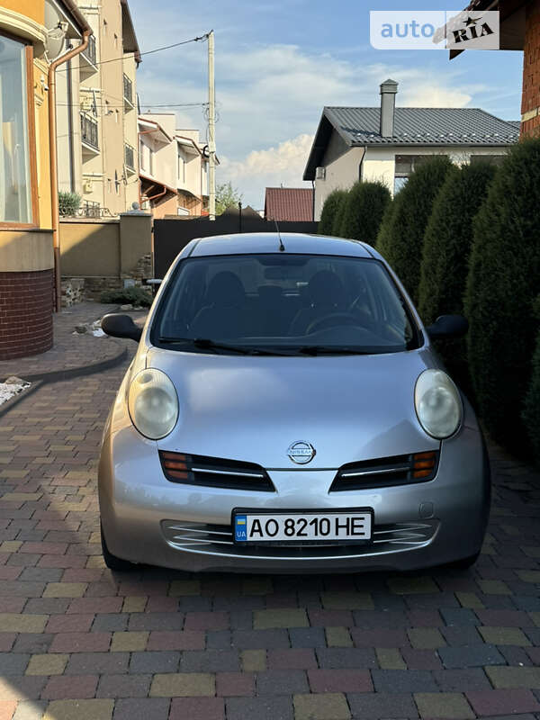 2005 nissan micra
