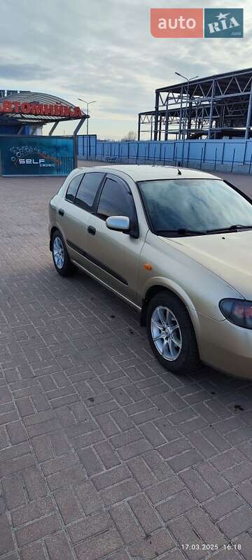 2003 nissan almera