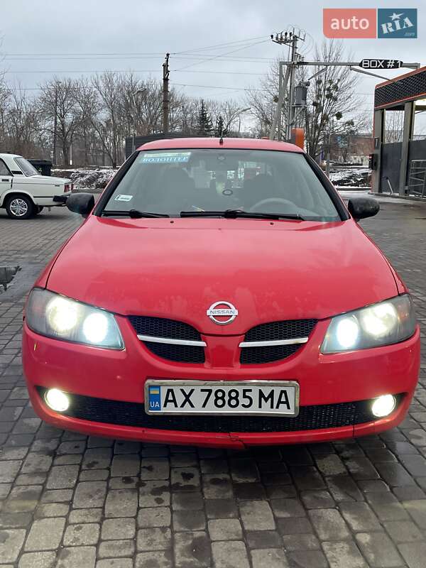 2003 nissan almera
