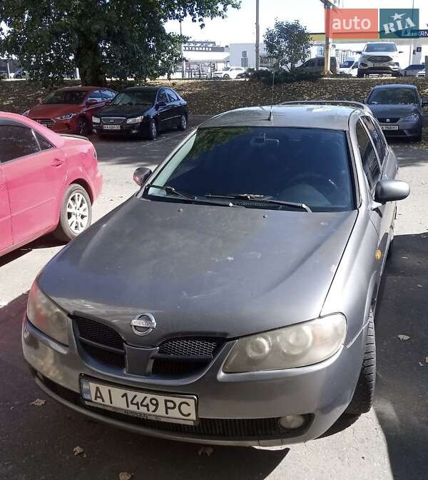 2003 nissan almera