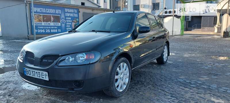 2004 nissan almera