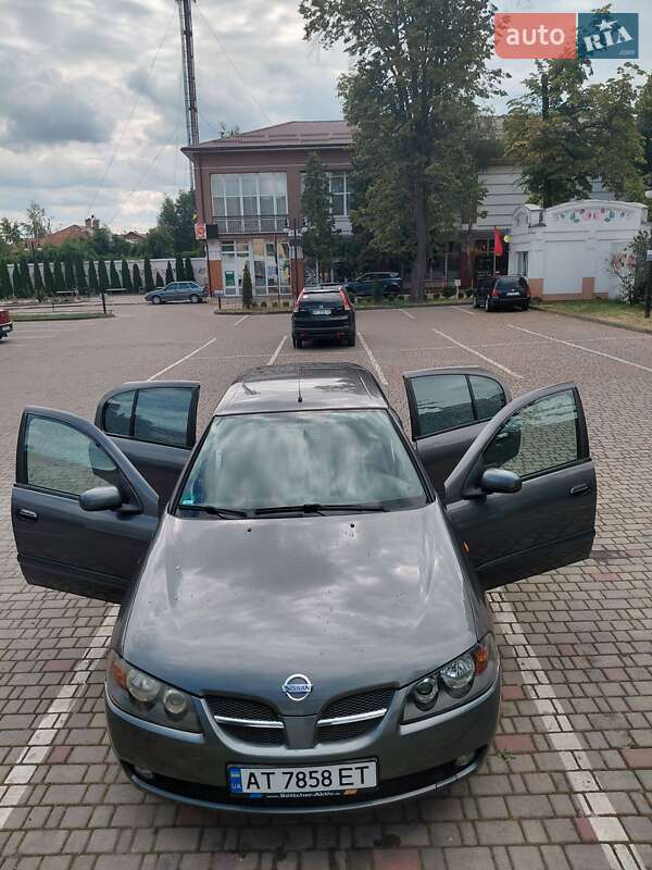 2005 nissan almera
