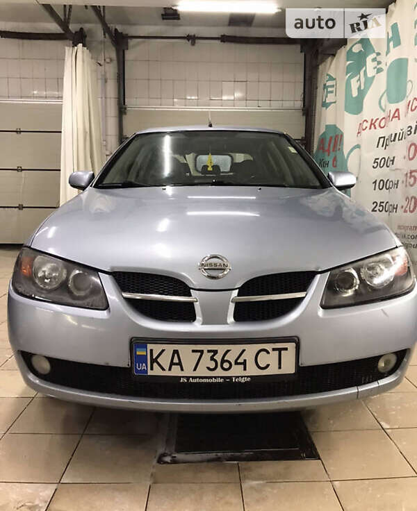 2005 nissan almera