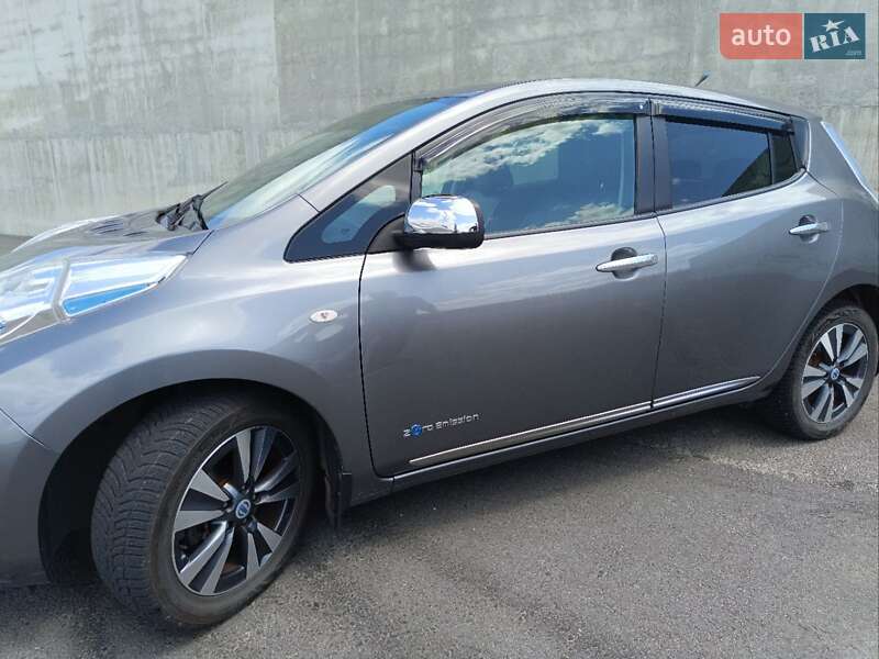 2013 nissan leaf