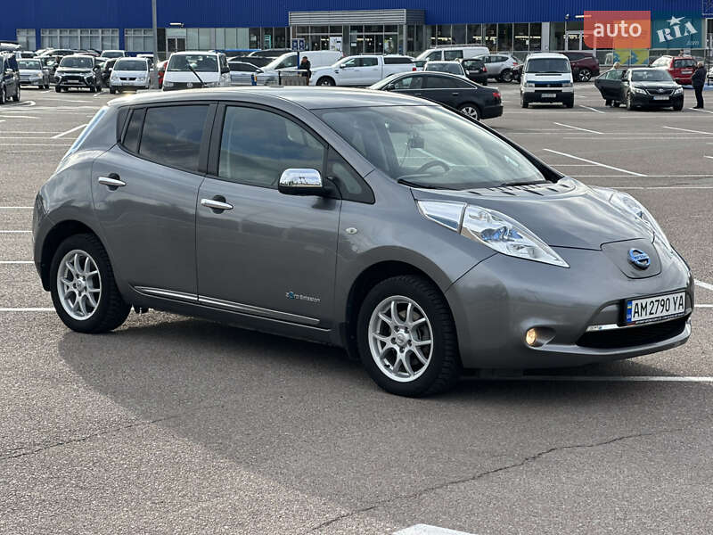 2014 nissan leaf