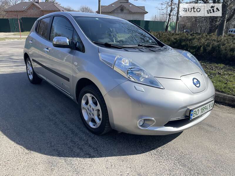 2014 nissan leaf