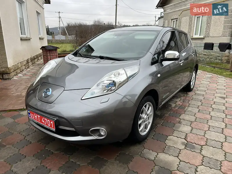 2014 nissan leaf