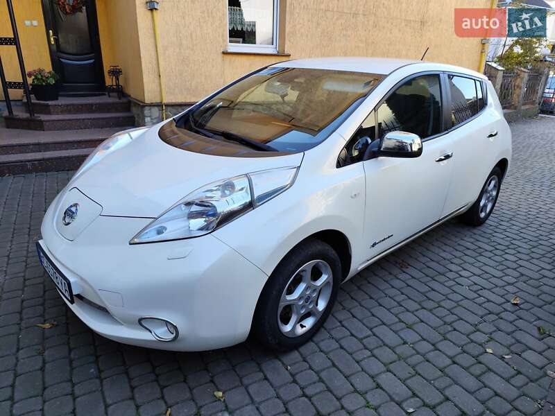 2014 nissan leaf