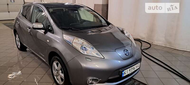 2014 nissan leaf