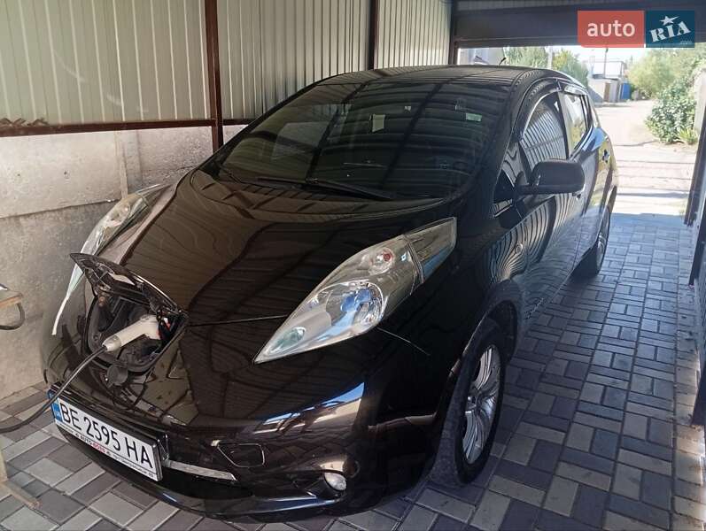 2014 nissan leaf
