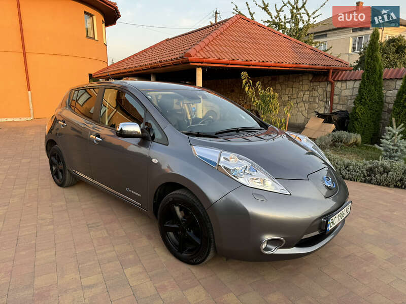 2014 nissan leaf
