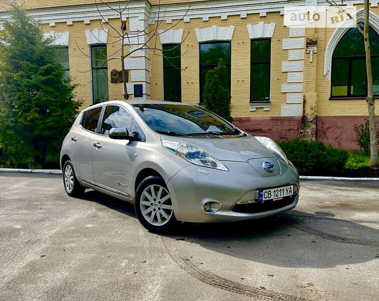 2014 nissan leaf