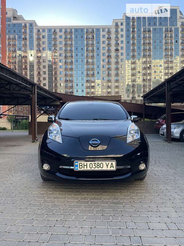 2014 nissan leaf